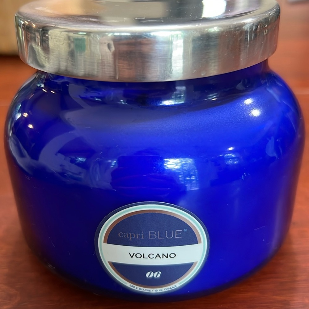 Capri BLUE Volcano 06 Soy wax Candle 19oz